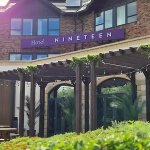 3* Hotel Nineteen