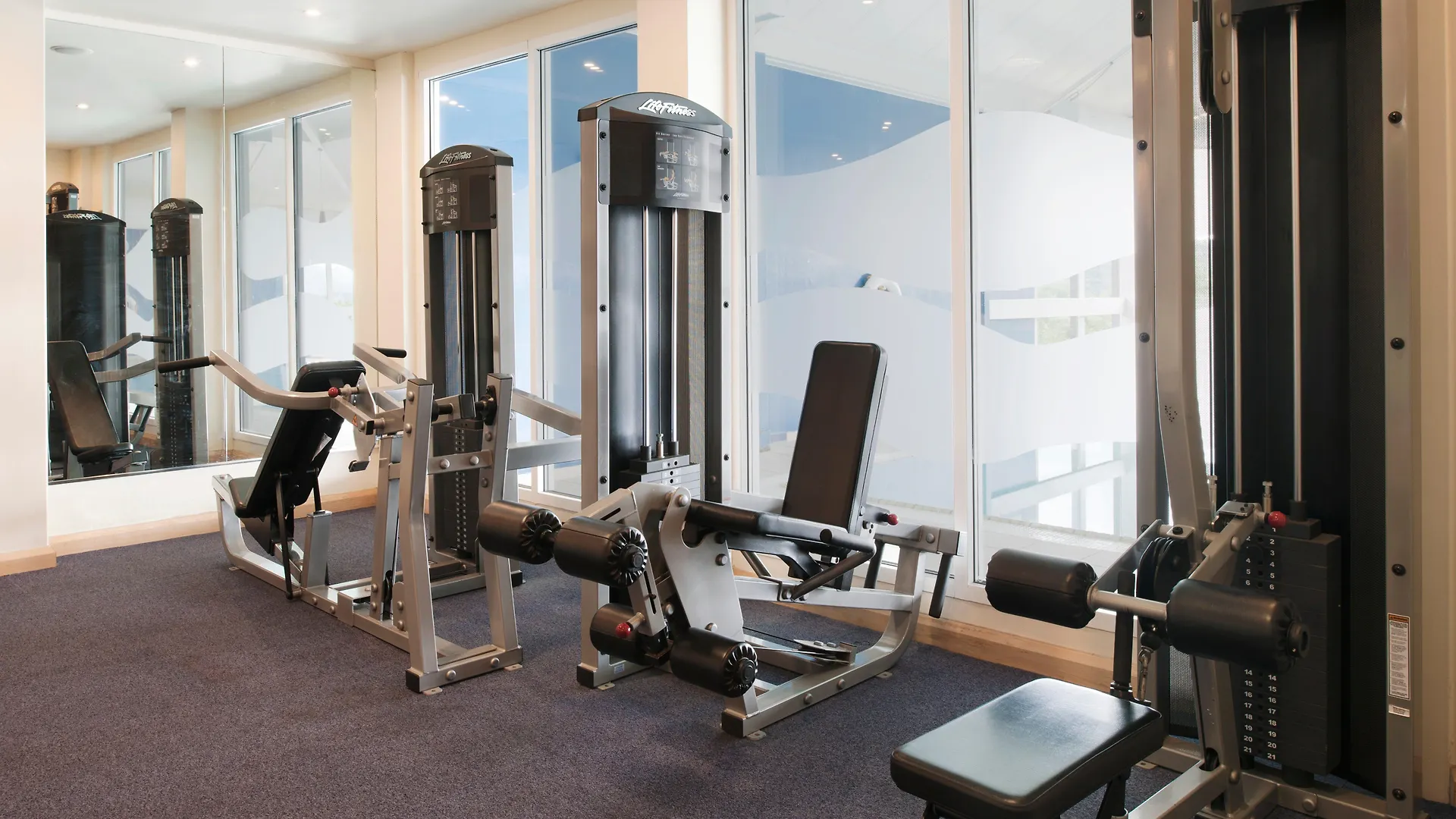 Holiday Inn Leeds Brighouse By Ihg 4*,  Royaume-Uni