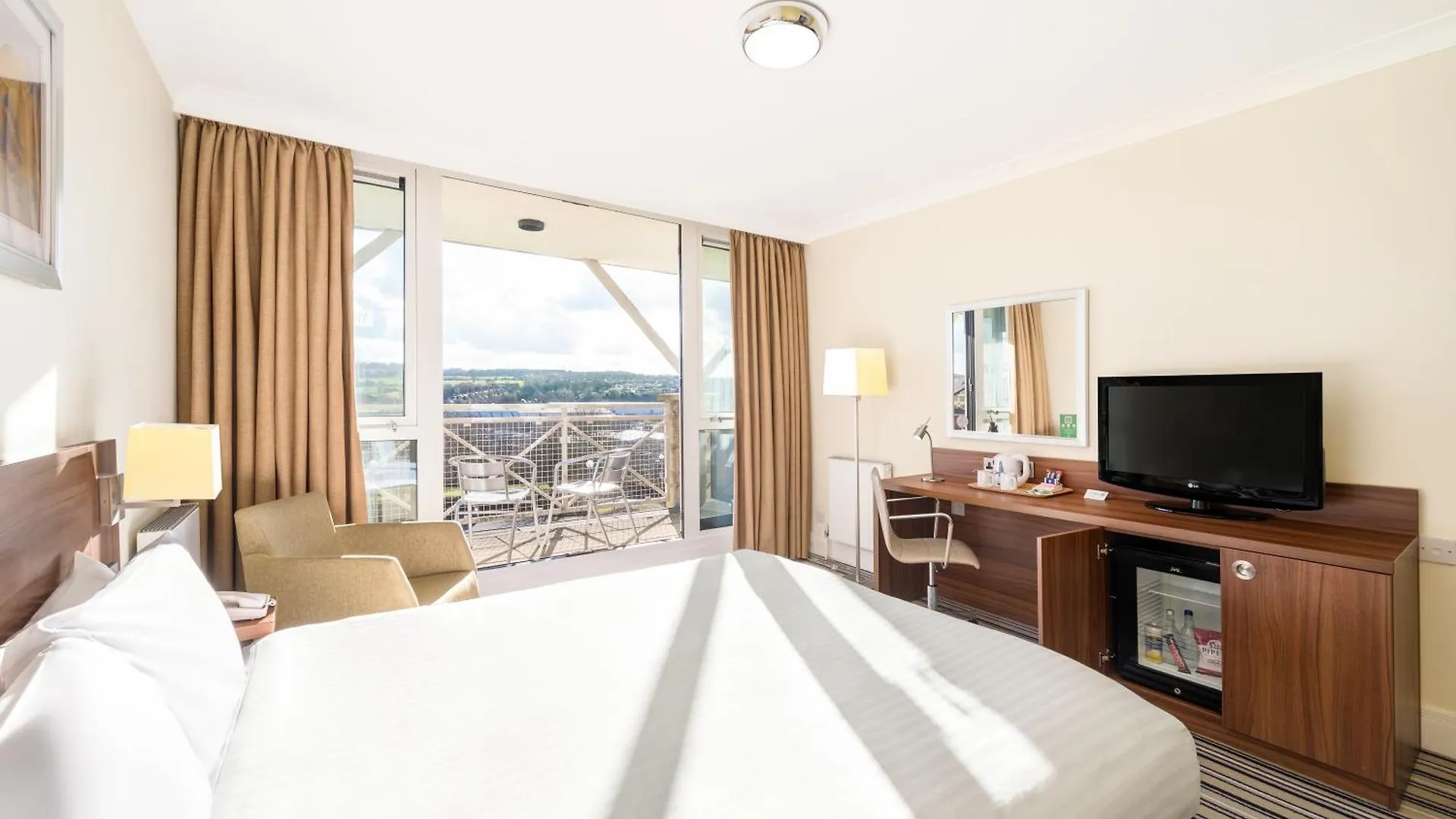 Holiday Inn Leeds Brighouse By Ihg 4*,  Royaume-Uni